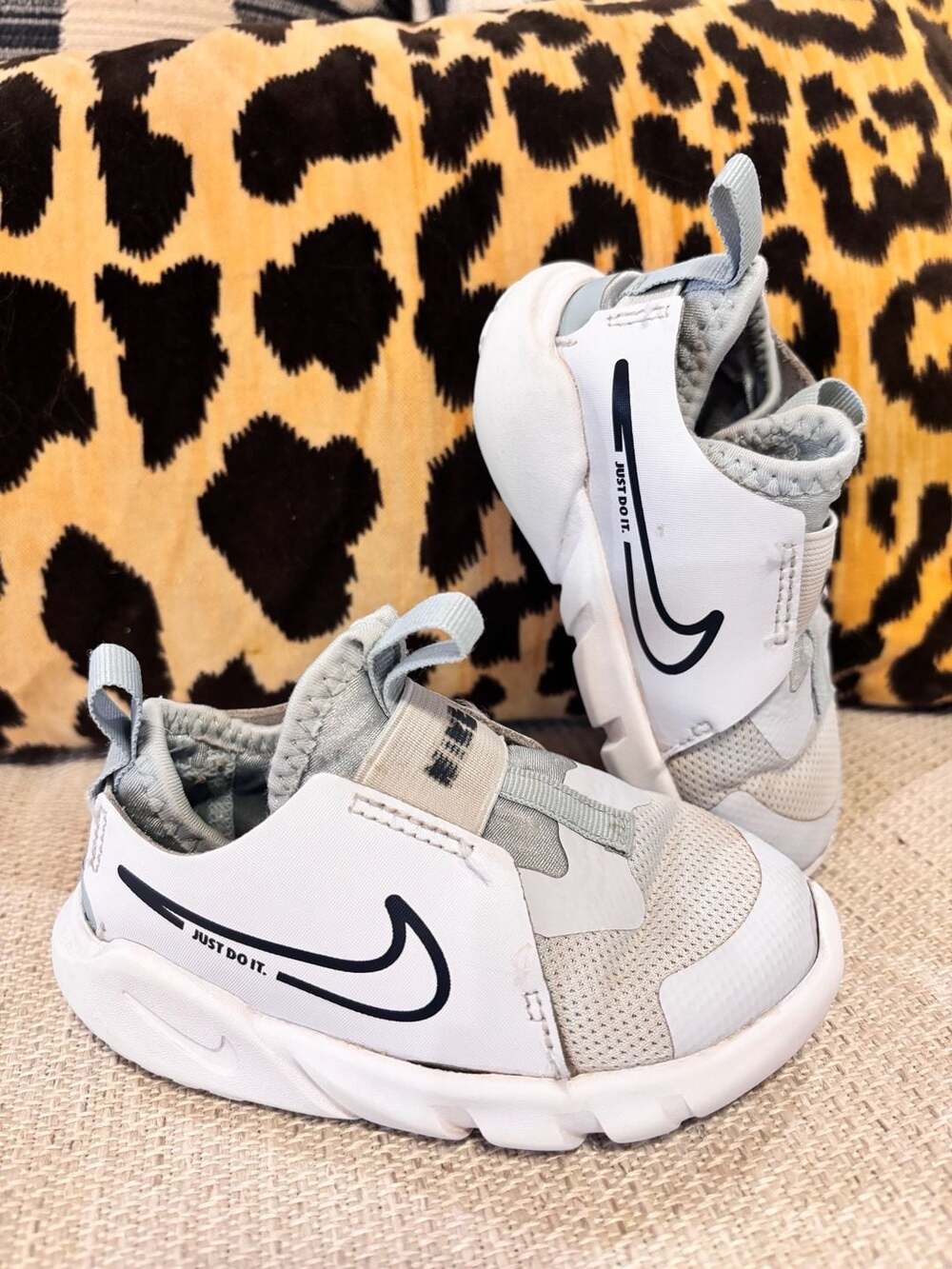 Nike Flex Runner 2 Size 4C Toddler White